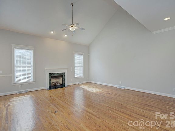 2nd image of 14632 Holly Springs Dr