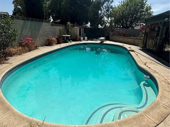 10163 Oak Glen Ave, Montclair, CA 91763