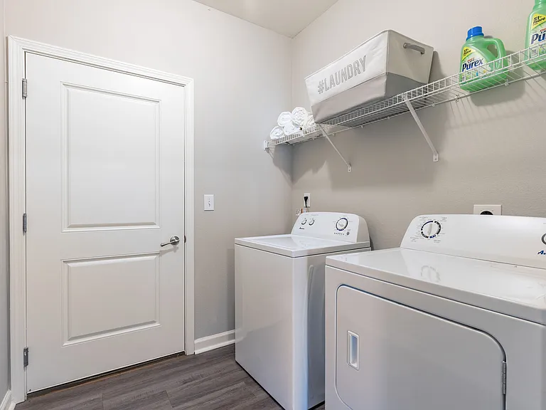 Alinium at Zionsville — Photo 20