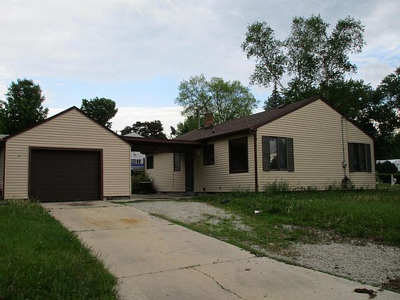 2nd image of 222 E Arcade Ave