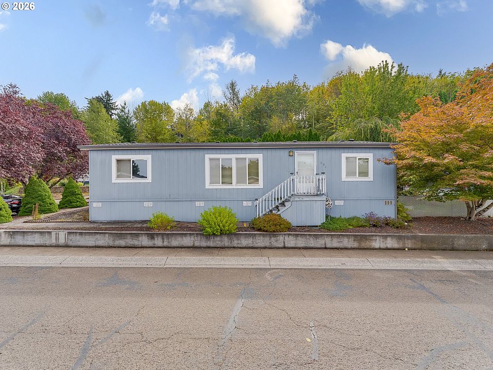 1st image of 696 SW Livingston Pl