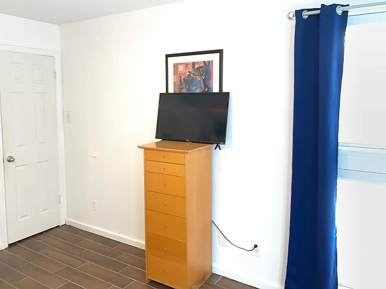 1500 Woodlawn Blvd #4 — Photo 38