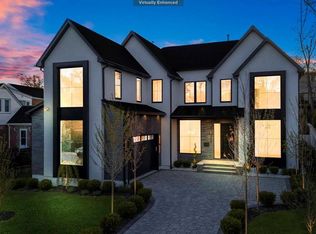 1147 Cumbermeade Rd, Fort Lee, NJ 07024