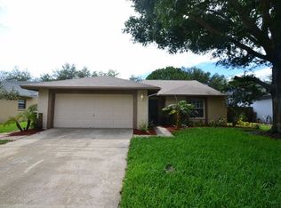 8810 Hampden Dr, Tampa, FL 33626