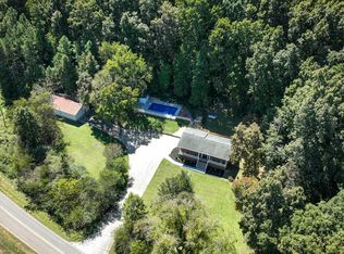 705 N Long Hollow Rd, Chickamauga, GA 30707