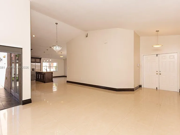 4148 SW 153rd Ter — Photo 4