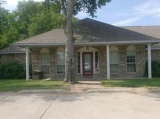 413 E Jefferson Ave, Whitney, TX 76692