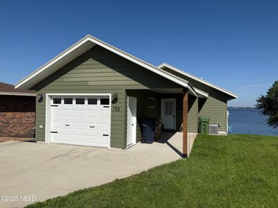 152 S Lake Dr, Watertown, SD, 57201