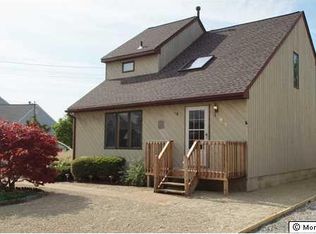 951 Montauk Dr, Forked River, NJ 08731
