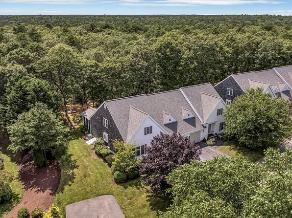 24 Stratford Rdg #24, Mashpee, MA 02649
