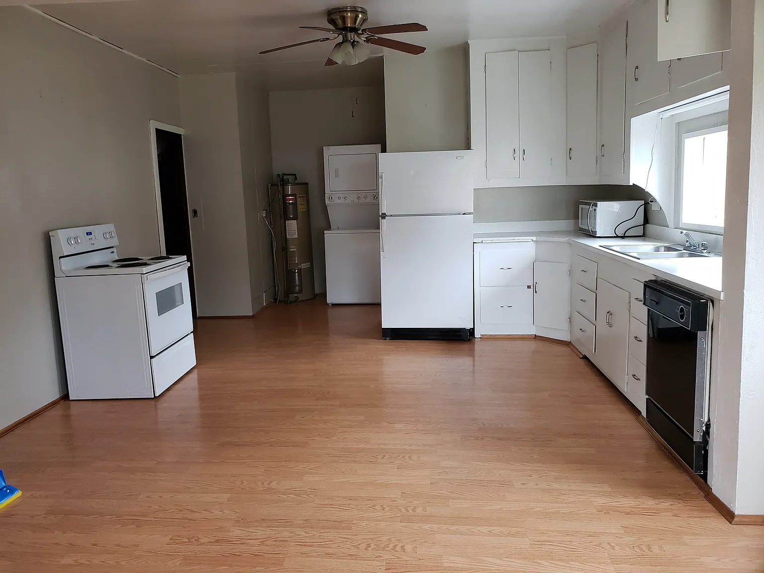 2 bed, 1194 sqft, $975 — Photo 3