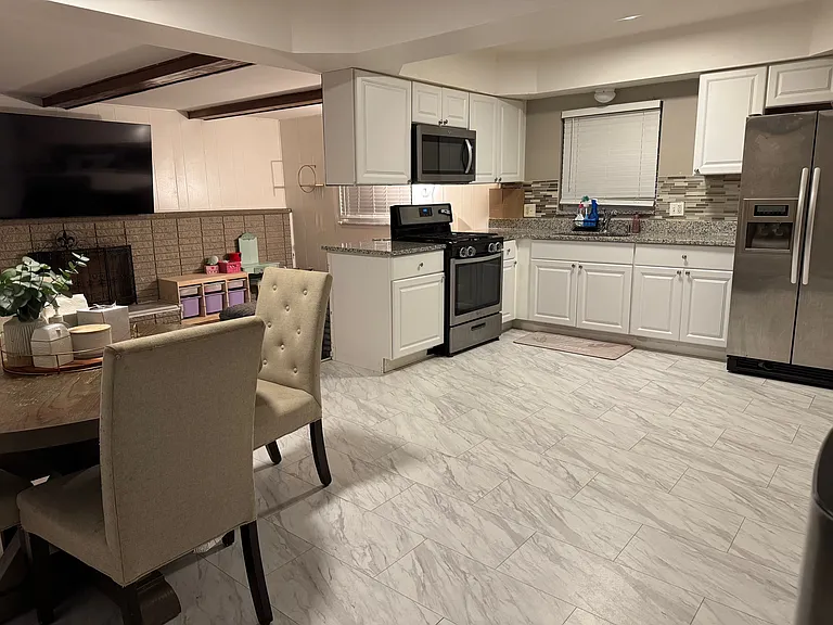 33905 Clifton Dr — Photo 5
