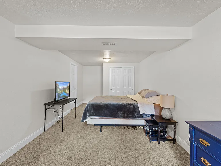 2352 N Circle Dr #B — Photo 12