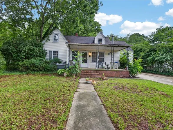3748 Robin Hood Rd, Norfolk, VA 23513