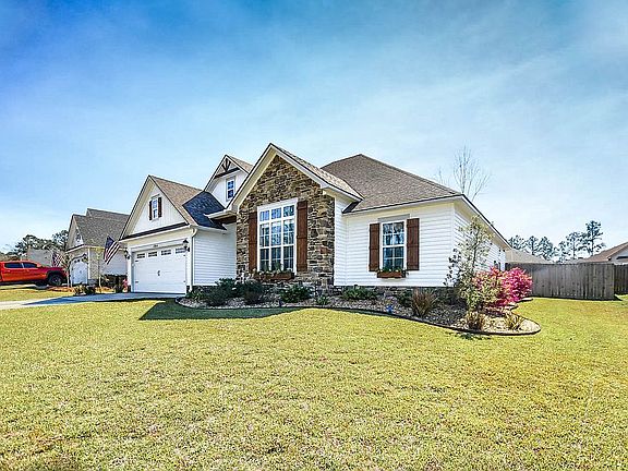 3rd image of 4064 Gramercy Dr
