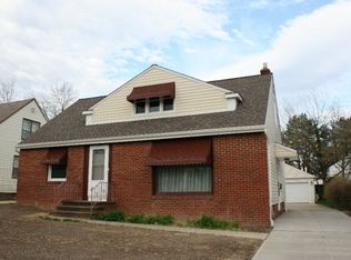 2055 S Green Rd, South Euclid, OH 44121