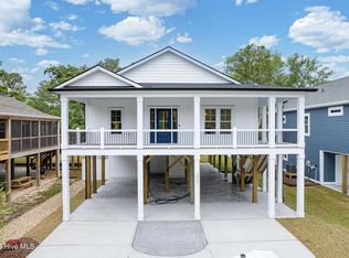 227 34th St NE, Oak Island, NC 28465