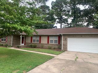 1937 Wolfsnare Rd, Virginia Beach, VA 23454