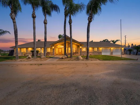 2702 E Goshen Avenue, Visalia, CA 93292