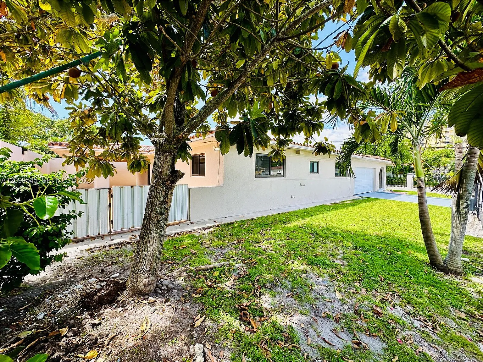 Sickles Grove — Photo 4