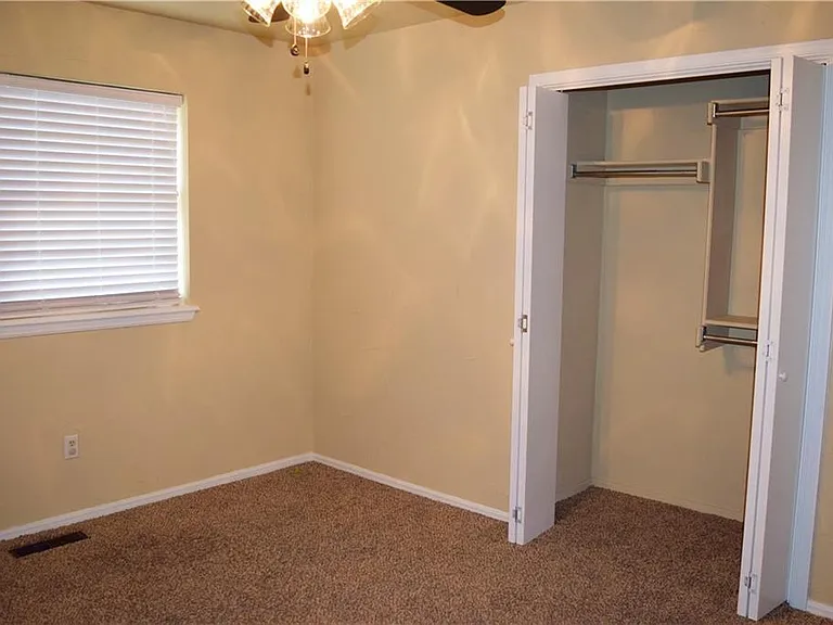 2600 Fedderson Dr — Photo 8