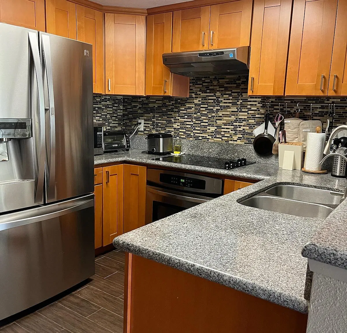 3 bed, 2.5 bath, 1638 sqft, $3,700 — Photo 4
