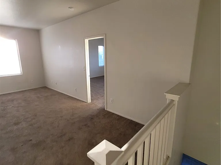731 Emerald Idol Pl — Photo 40