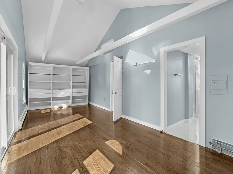 35 Bird St — Photo 14