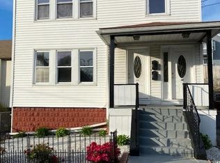 107 Puritan Rd, Somerville, MA 02145