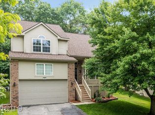 78 Shorewood Ln, Howell, MI 48843
