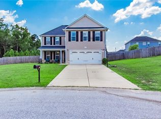 1214 Geese Ct, Hope Mills, NC 28348