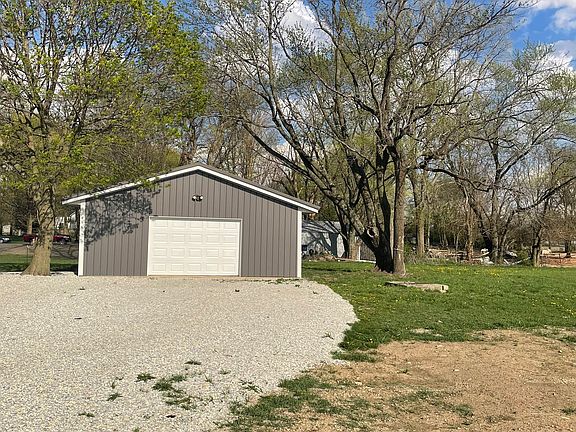 4th image of 6595 E County Road 475 N
