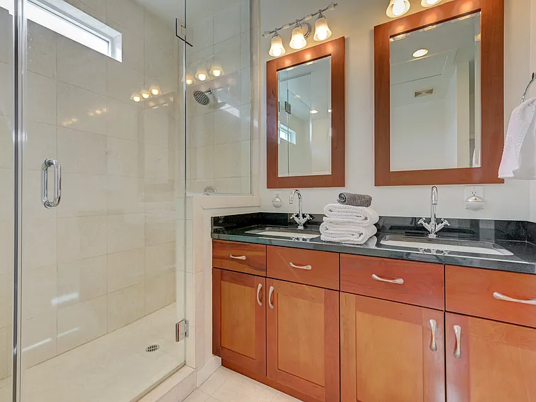 4535 Dean Martin Dr #103 — Photo 22