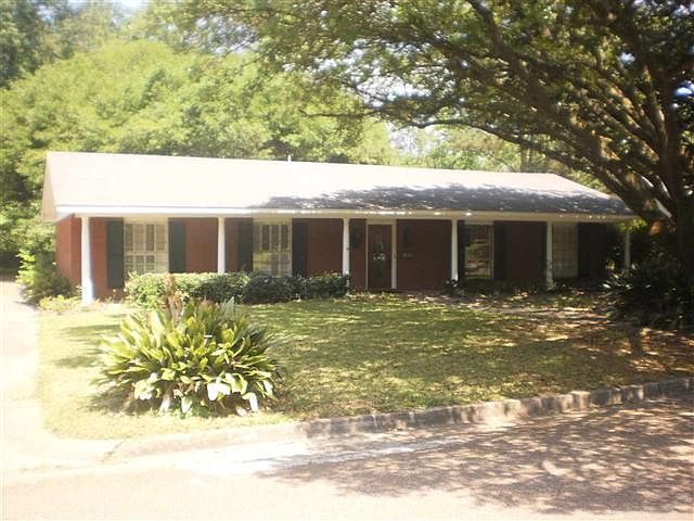 1st image of 1044 Briarfield Rd