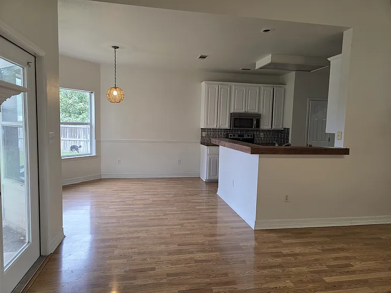 2512 Wilshire Dr — Photo 5