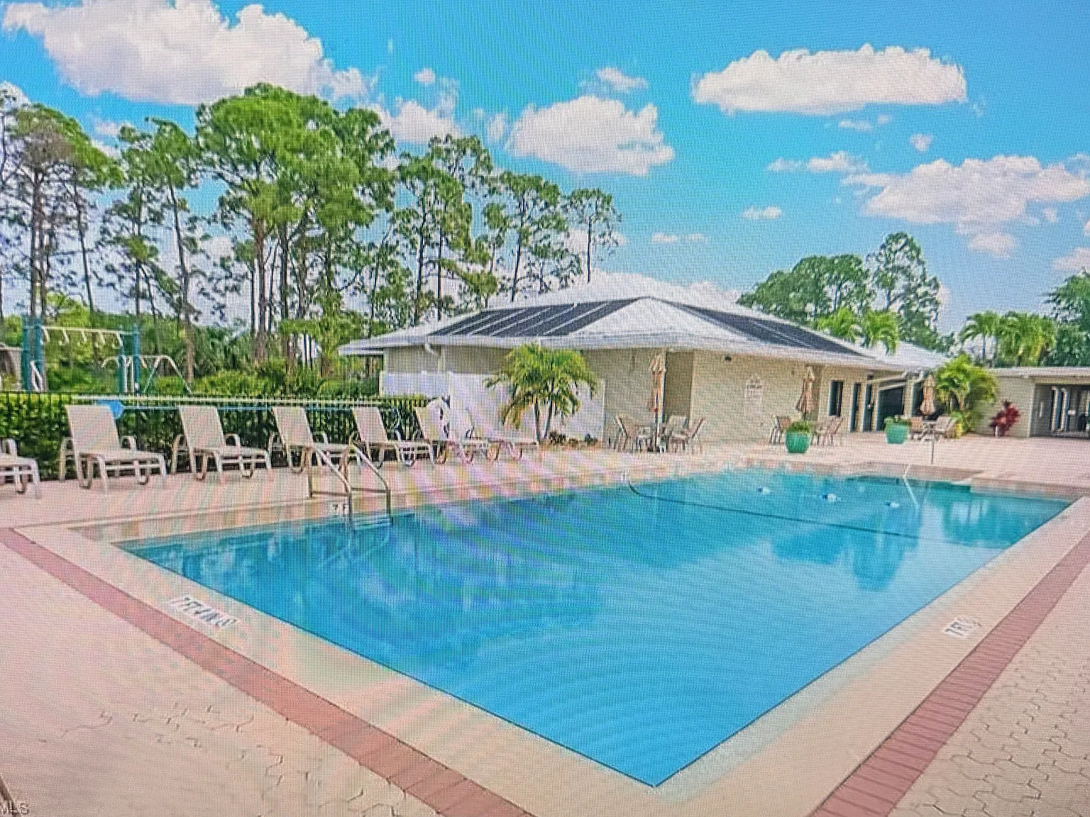 1 bed, 684 sqft, $1,800 — Photo 3