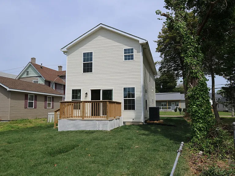 510 N Church St — Photo 24