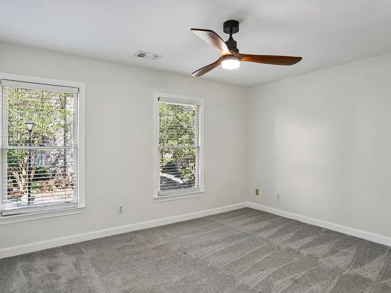 1536 Oak Grove Rd — Photo 25