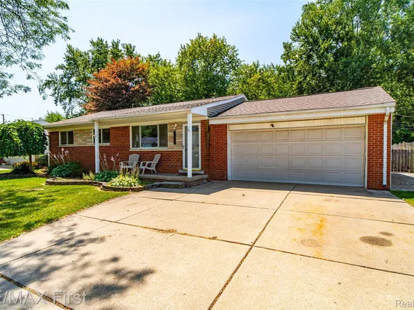 14668 Jackson St, Taylor, MI 48180