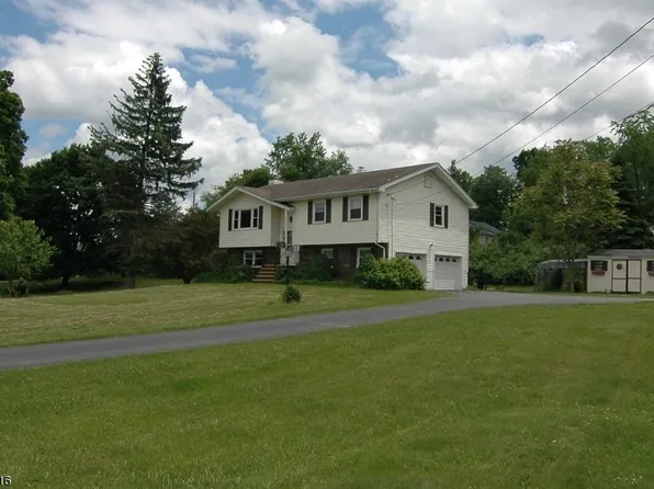 29 Dalrymple Rd, Branchville, NJ 07826