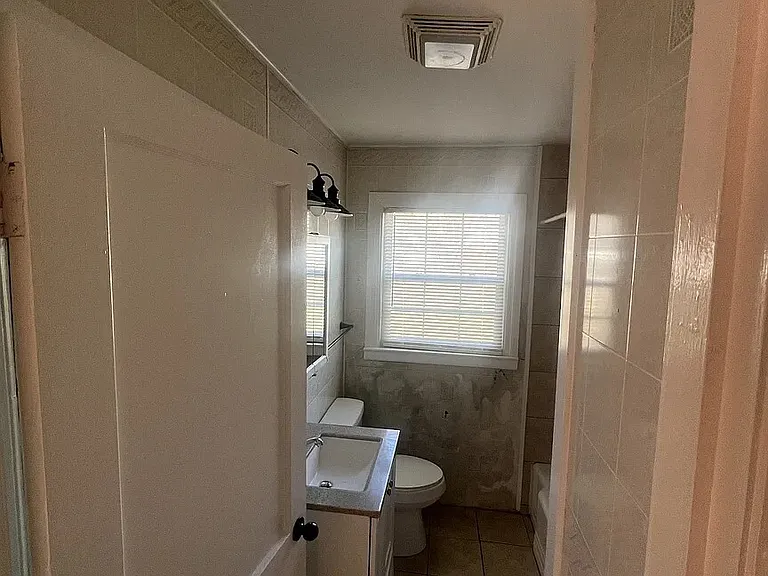 204 Greenview Dr — Photo 12