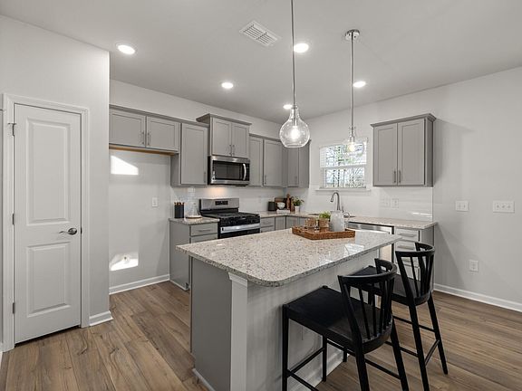 4th image of 1140 Lancashire Grove Pl