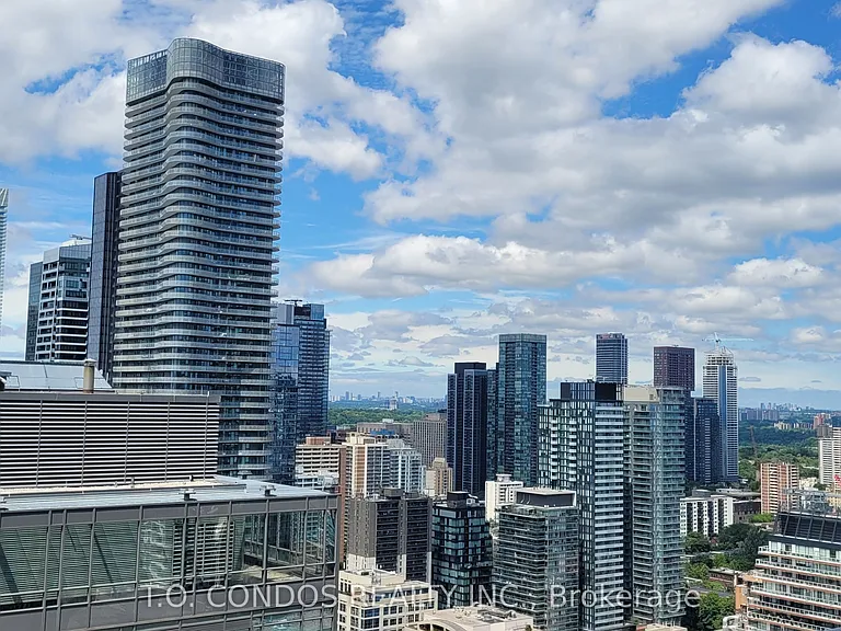 38 Grenville St #3801 — Photo 15