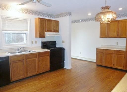 2nd image of 204 Pasture Farm Dr
