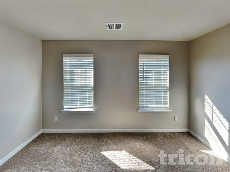 115 Spring Knoll Dr — Photo 11