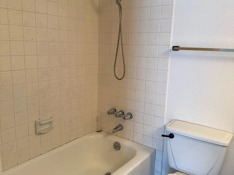 3823 S Maryland Pkwy #T5 — Photo 23