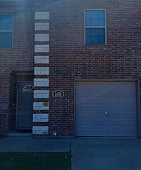 1470 N Belknap St — Photo 1
