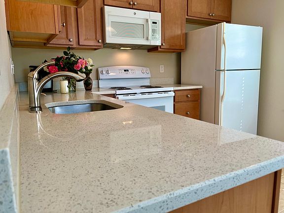 Quartz countertops
