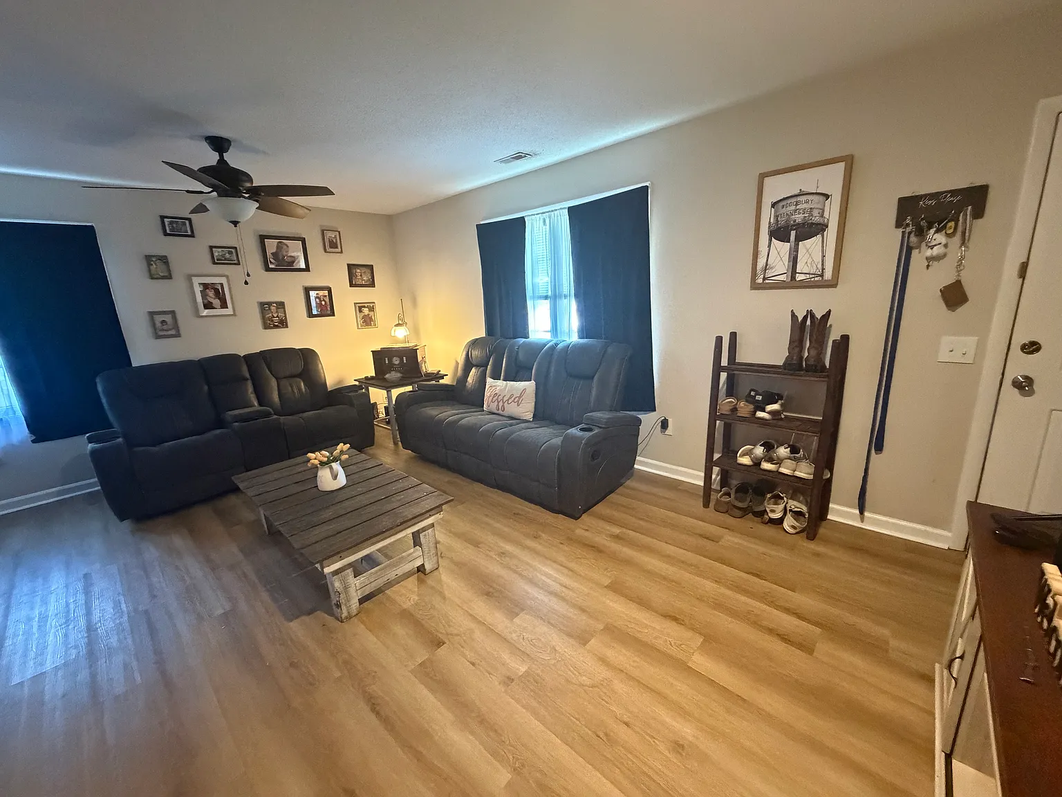 3 bed, 1104 sqft, $1,695 — Photo 3