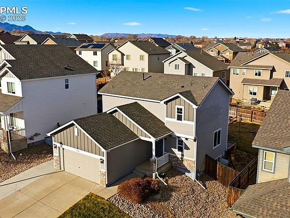 3rd image of 7378 Willowdale Dr